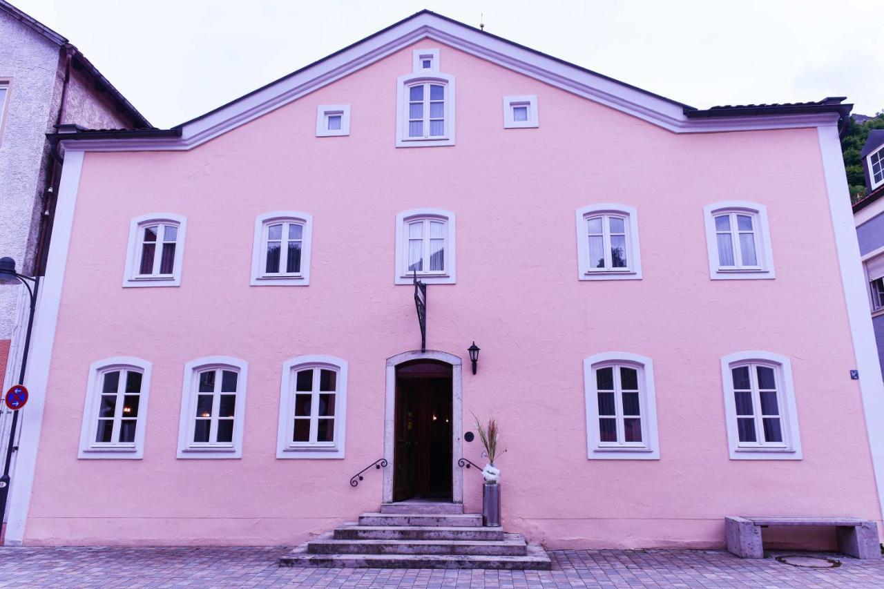 Hotel Gaestehaus Linde Mornsheim Exterior photo